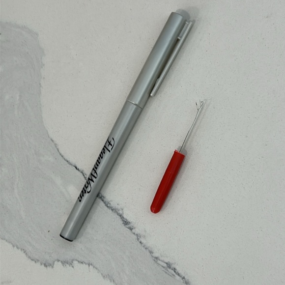 NWT Poshers Bundle Fiskars Fabric Snips & Knit Fixer Tool - Picture 7 of 8